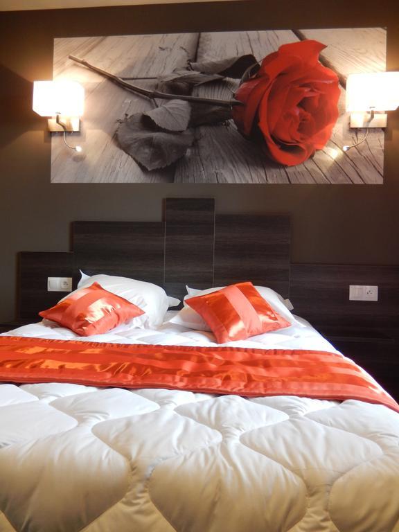 Le Relais De L'Aubrac Otel Nasbinals Dış mekan fotoğraf