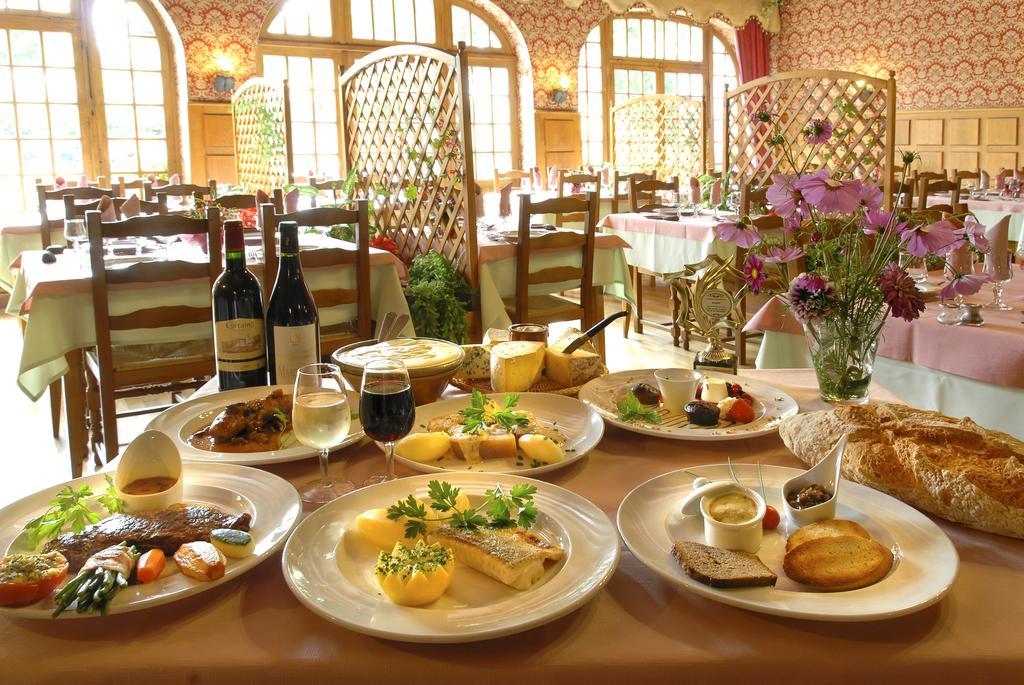 Le Relais De L'Aubrac Otel Nasbinals Dış mekan fotoğraf
