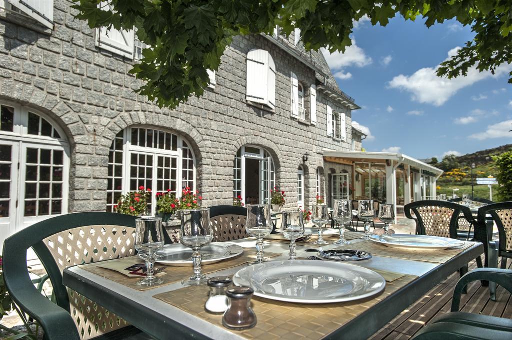 Le Relais De L'Aubrac Otel Nasbinals Dış mekan fotoğraf